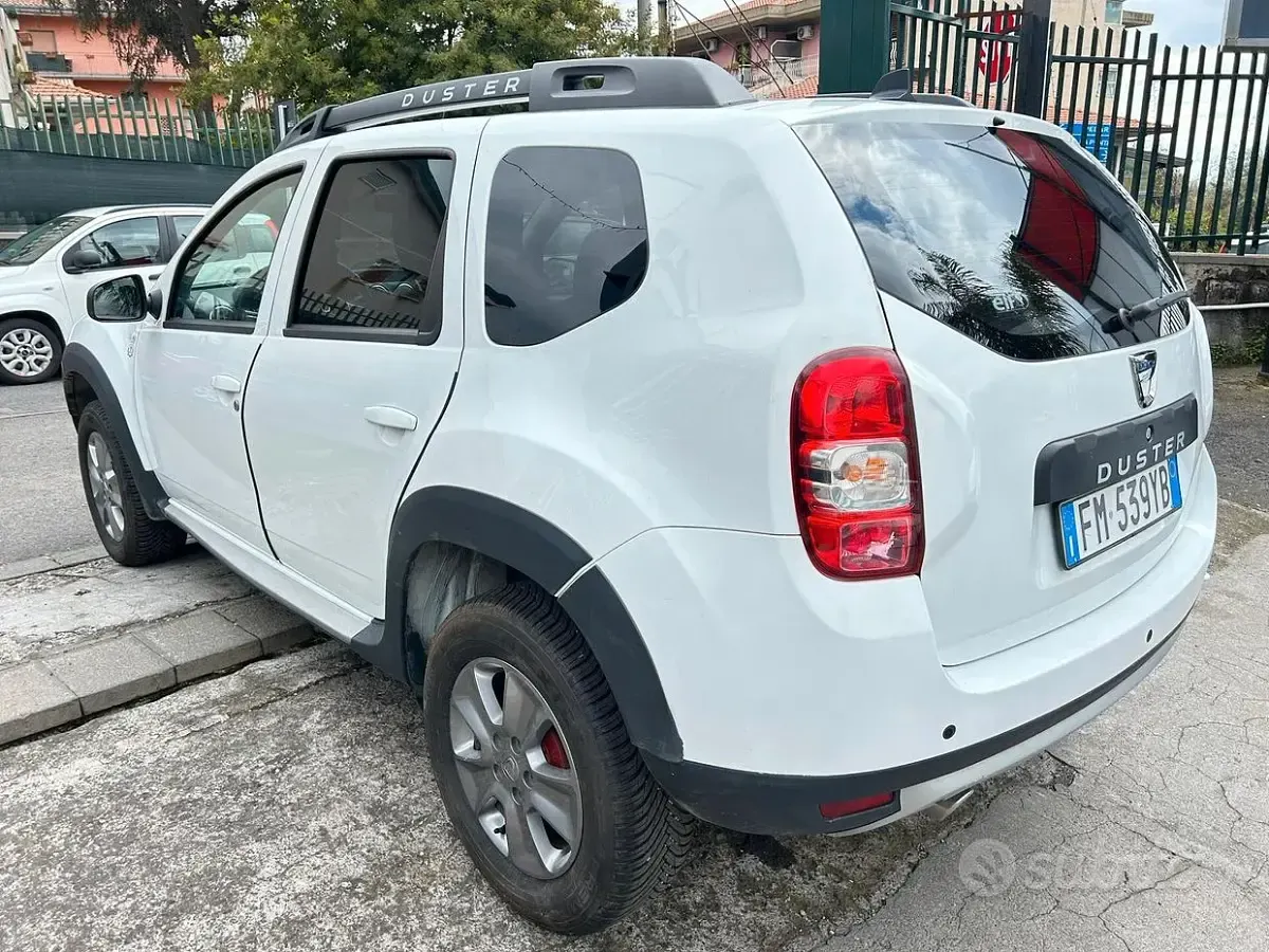 Usata Dacia Duster 110 CV (80 kW) 2018 Bianco SUV