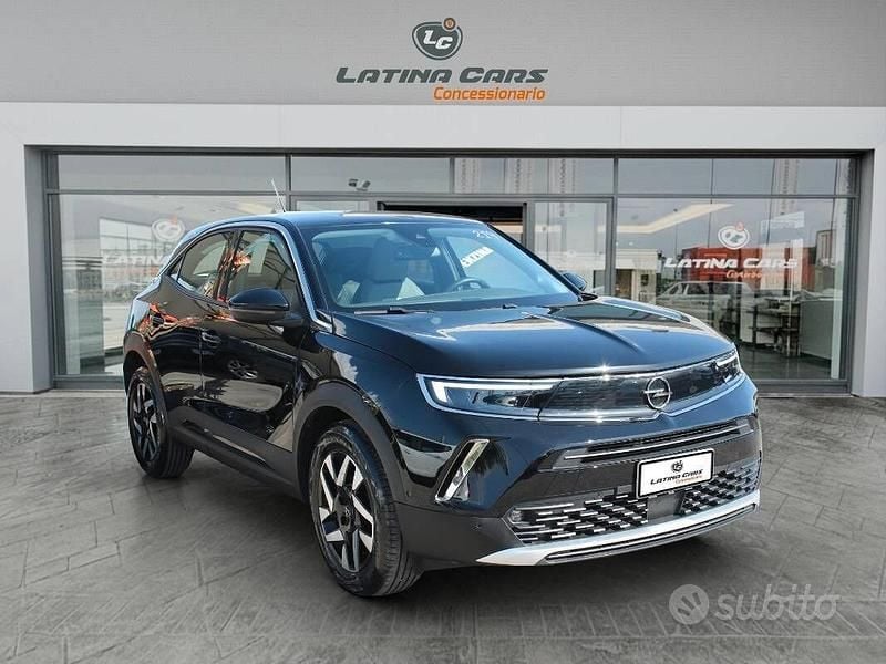 Usata Opel Mokka Elegance 101 CV (74 kW) 2022 Nero SUV