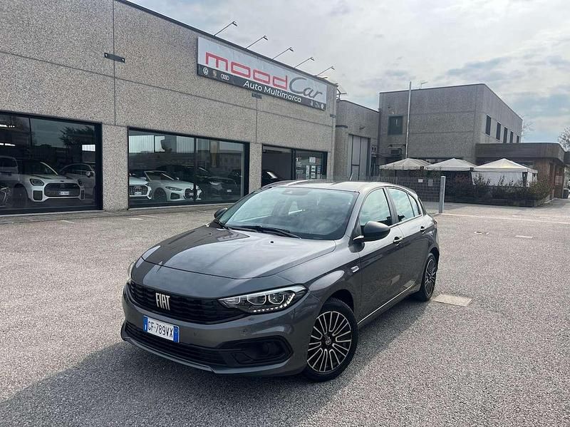 Usata Fiat Tipo Business 101 CV (74 kW) 2021 Grigio Berlina