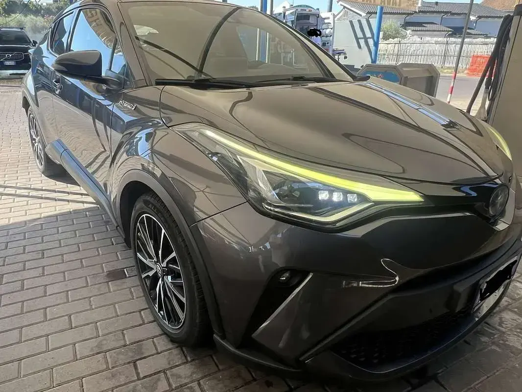 Usata Toyota C-HR Lounge 98 CV (72 kW) 2020 SUV