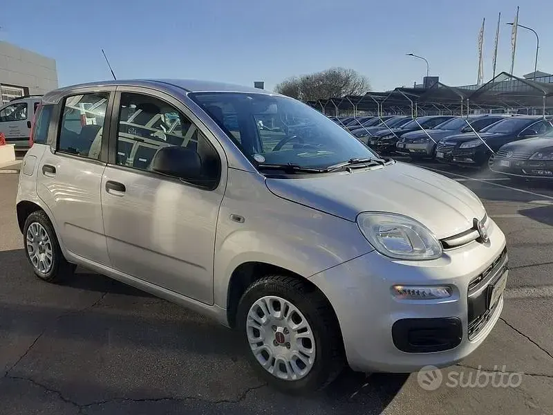 Usata Fiat Panda Easy 69 CV (50 kW) 2018 Argento Utilitaria
