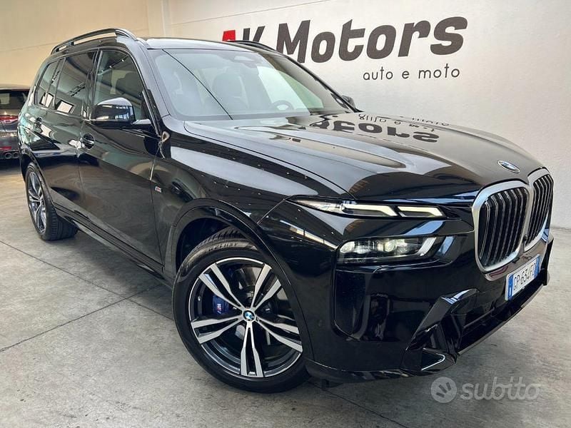 Nero Usata 2023 BMW X7 M Sport SUV | 73.900 € (Buon prezzo) - Immagine 1/4
