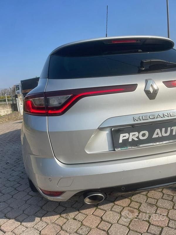 Usata Renault Mégane GrandTour Bose Edition 110 CV (80 kW) 2017 Grigio Station wagon