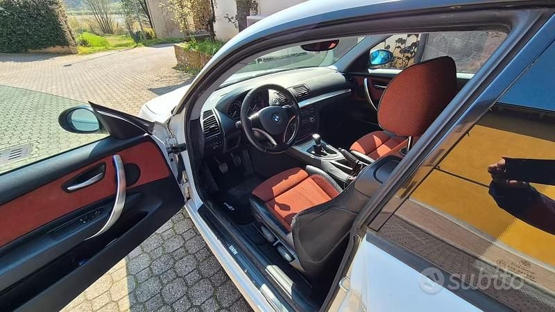 Usata BMW 118 Comfort Edition 143 CV (105 kW) 2008 Bianco Utilitaria