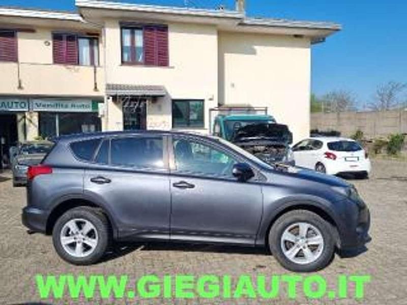 Usata Toyota RAV4 124 CV (91 kW) 2013 Antracite SUV