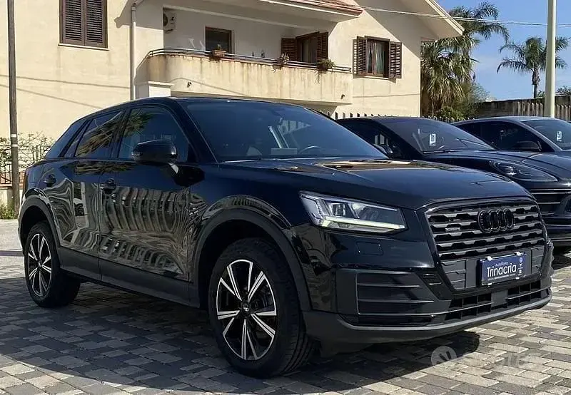 Usata Audi Q2 Business 150 CV (110 kW) 2020 Nero SUV