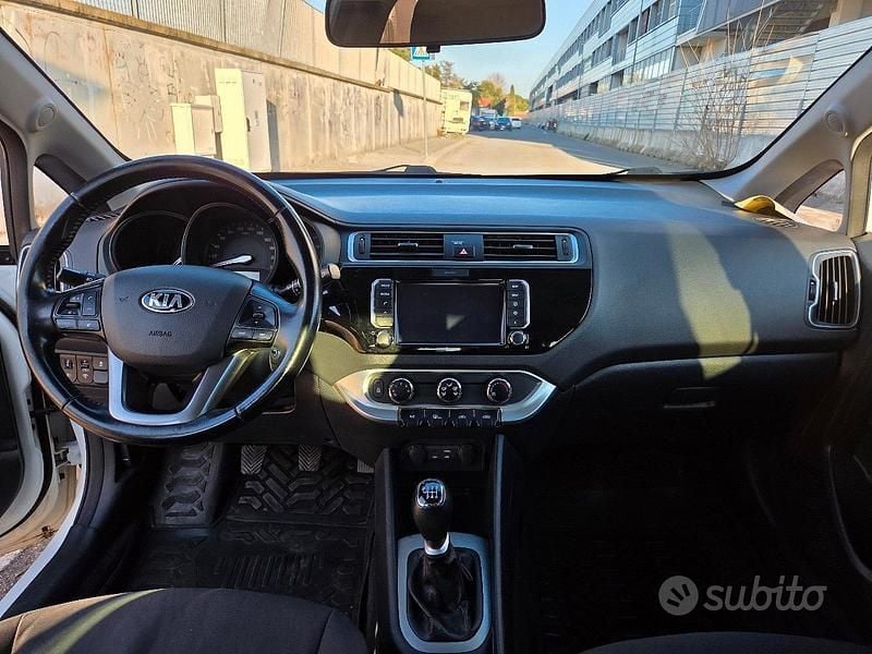 Usata Kia Rio 2016 Bianco Utilitaria