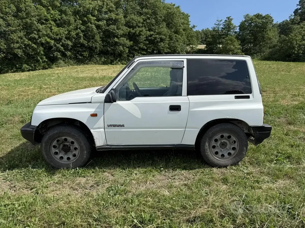 Usata Suzuki Vitara 68 CV (50 kW) 2000 SUV