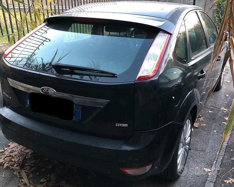 Usata Ford Focus Titanium 90 CV (66 kW) 2008 Nero Berlina