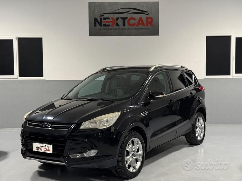 Usata Ford Kuga 163 CV (119 kW) 2014 Nero SUV