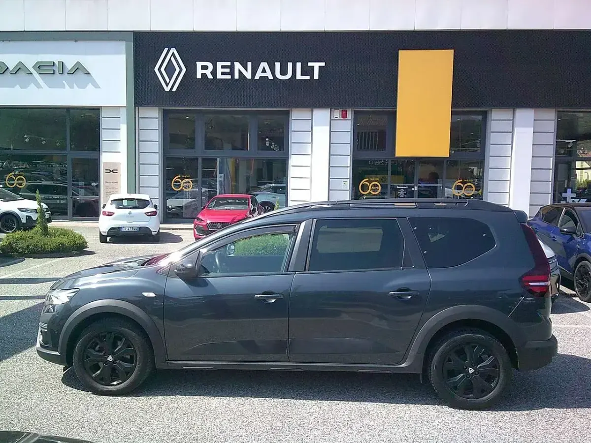 Usata Dacia Jogger Extreme 101 CV (74 kW) 2022 Grigio Monovolume