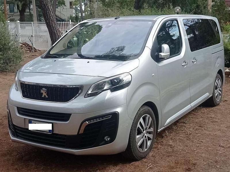 Grigio Usata 2019 Peugeot Traveller Allure Furgone | 28.000 € (Buon prezzo) - Immagine 1/4
