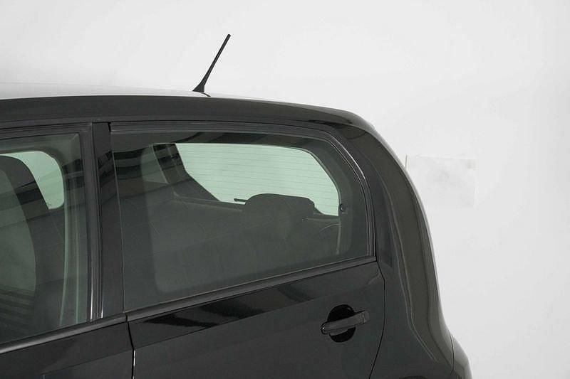 Usata VW up! Move 65 CV (47 kW) 2023 Nero Utilitaria