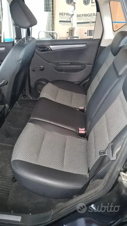 Usata Mercedes A150 Avantgarde 95 CV (69 kW) 2010 Nero Berlina