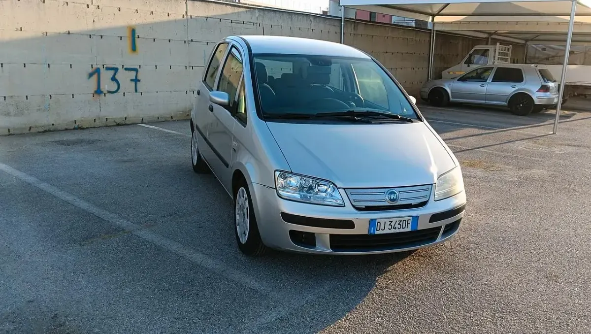 Usata Fiat Idea 90 CV (66 kW) 2007 Monovolume