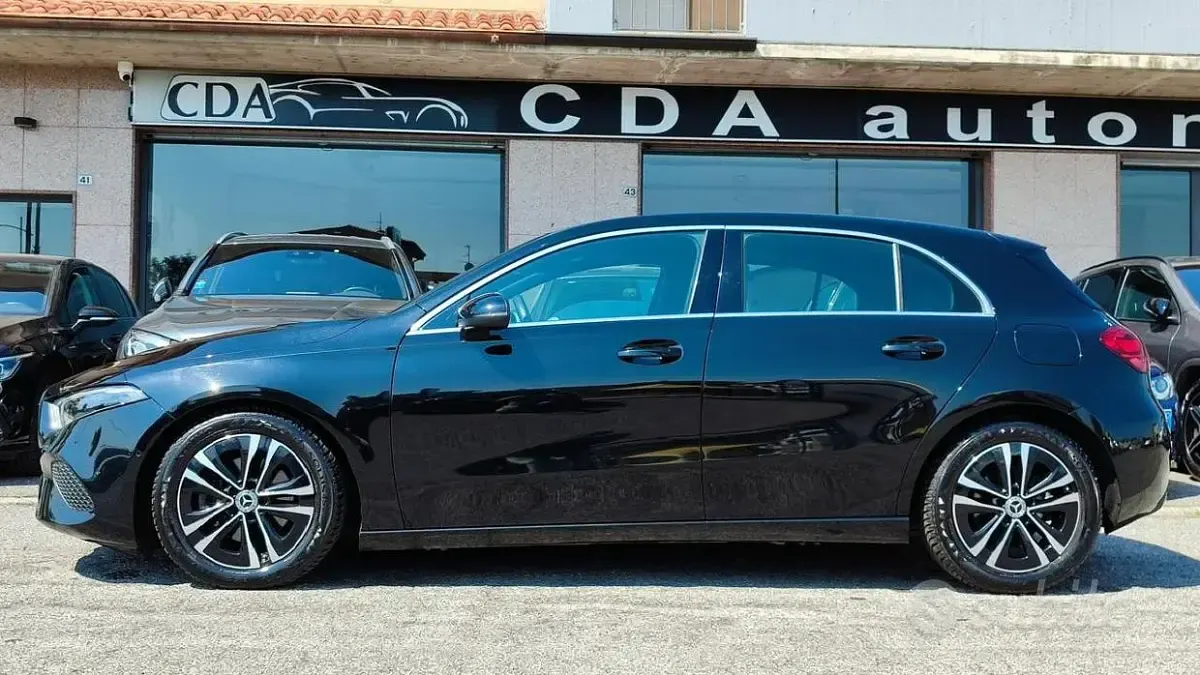 Usata Mercedes A180 Progressive 116 CV (85 kW) 2025 Nero Berlina