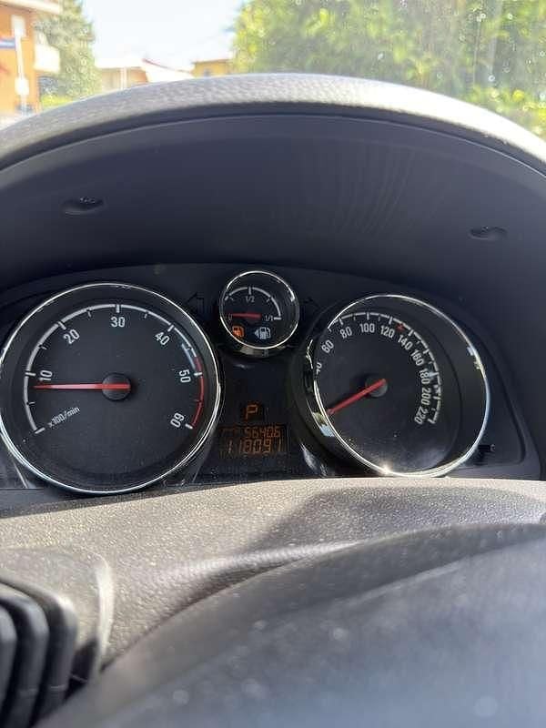 Usata Opel Antara Cosmo 184 CV (135 kW) 2011 SUV