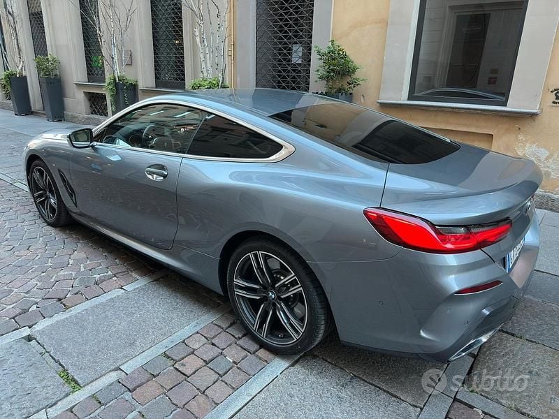 Begagnad BMW 840 Efficient Dynamics 2024 Grå Sportkupé