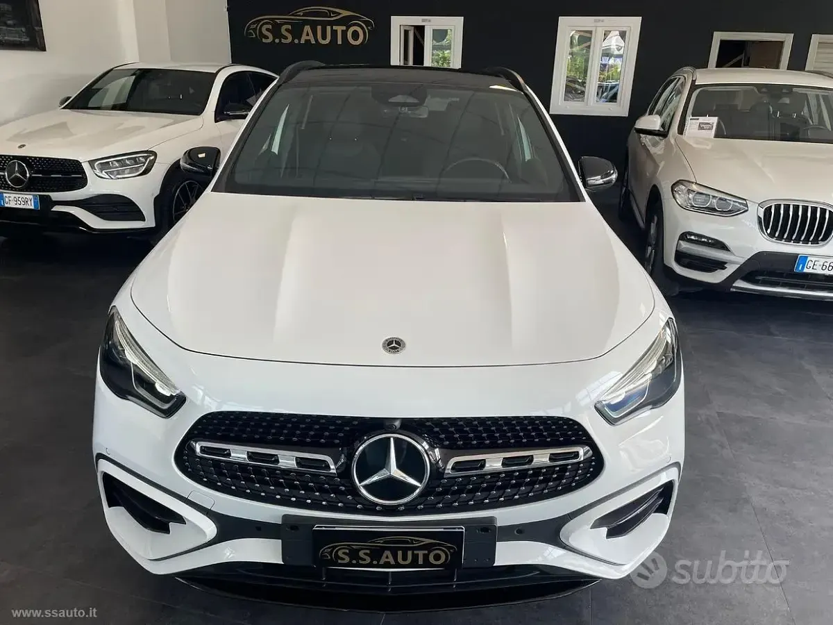 Usata Mercedes GLA200 AMG line 150 CV (110 kW) 2024 Bianco SUV
