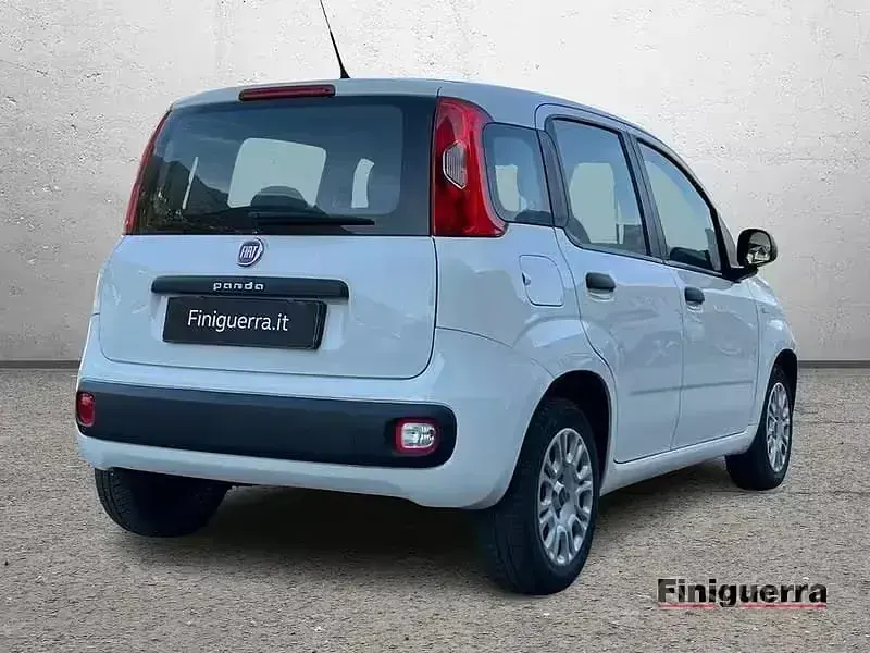Usata Fiat Panda Lounge 69 CV (50 kW) 2015 Bianco Utilitaria