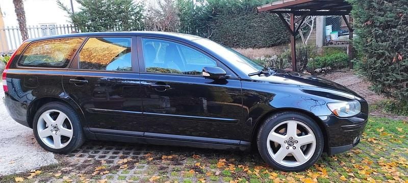 Usata Volvo V50 Momentum 136 CV (100 kW) 2010 Station wagon