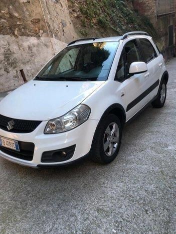 Bianco Usata 2010 Suzuki SX4 SUV | 7500 € (Molto cara) - Immagine 1/4