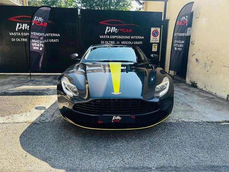 Usata Aston Martin DB11 608 CV (447 kW) 2018 Grigio Coupé