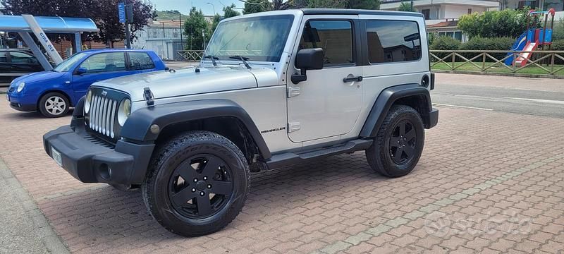 Usata Jeep Wrangler 177 CV (130 kW) 2010 Grigio SUV