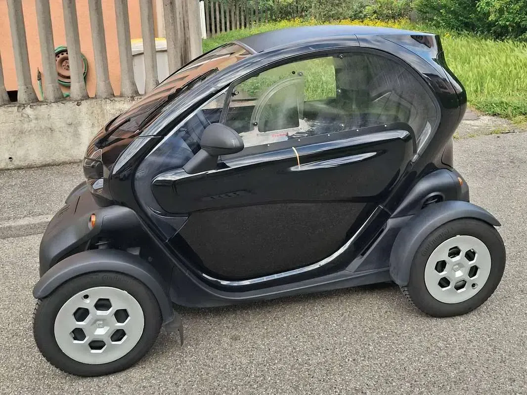 Usata Renault Twizy 13 kW (18 CV) 2015 Nero Utilitaria