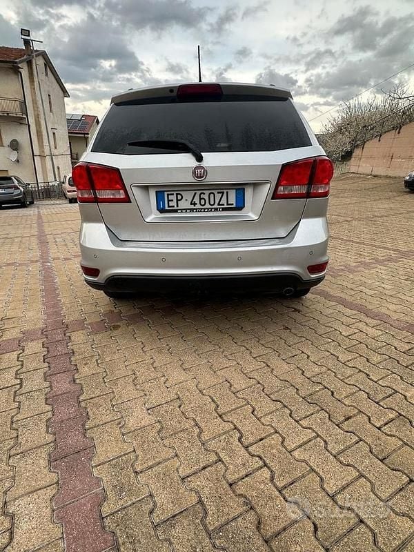 Usata Fiat Freemont 170 CV (125 kW) 2013 Grigio SUV