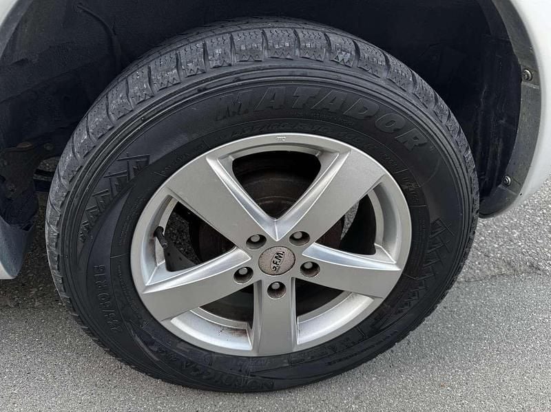 Usata Daihatsu Terios 105 CV (77 kW) 2007 Grigio metallizzato SUV