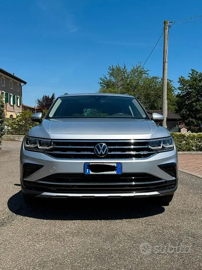 Usata VW Tiguan Elegance 150 CV (110 kW) 2023 Grigio SUV