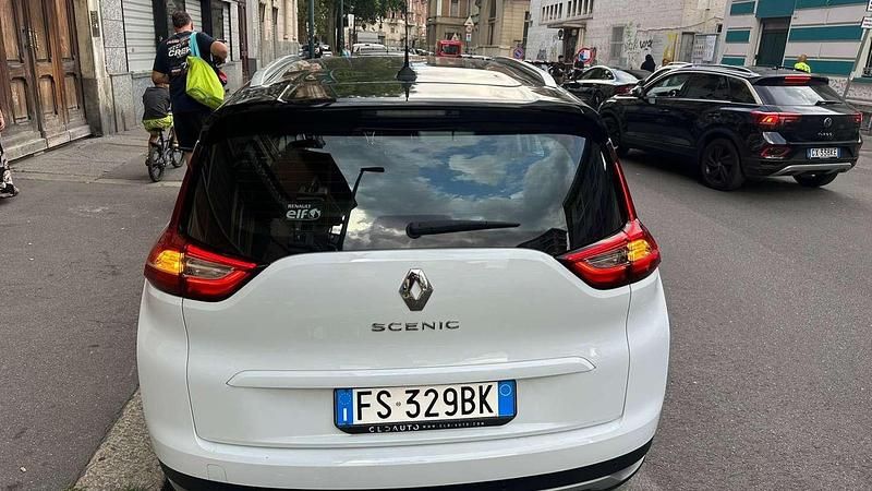 Usata 2018 Renault Grand Scénic IV Intens Monovolume | 10.000 € (Super prezzo) - Immagine 1/4