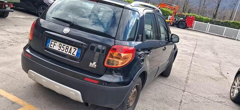 Usata Fiat Sedici 135 CV (99 kW) 2010 Nero SUV