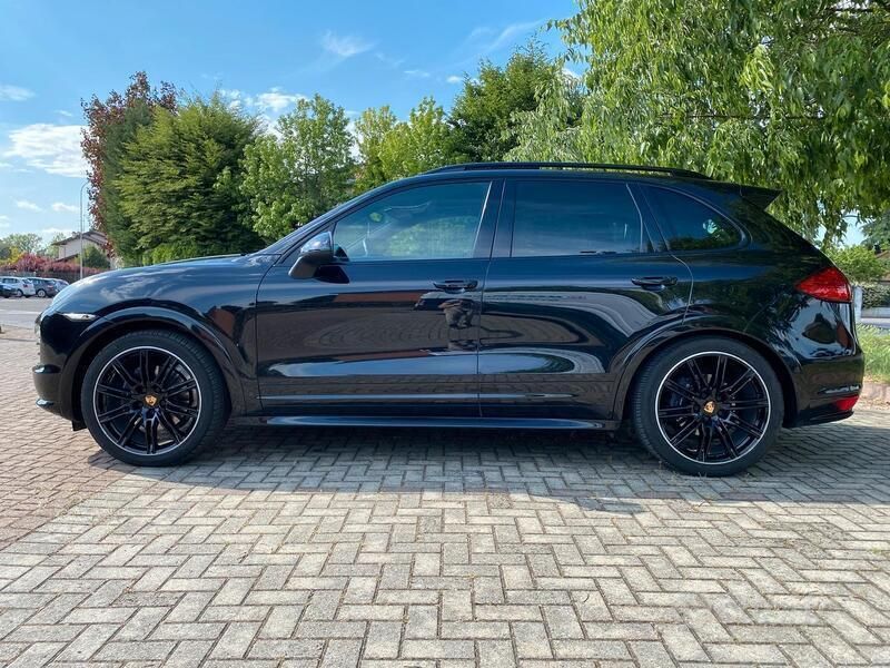 Usata 2012 Porsche Cayenne GTS SUV | 23.000 € - Immagine 1/4