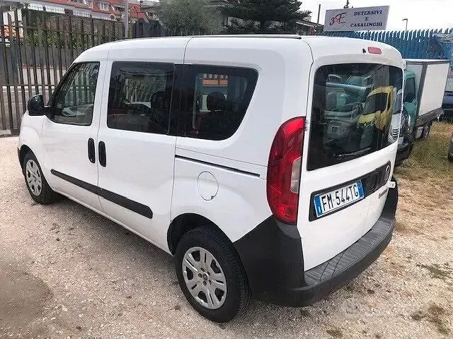 Usata Fiat Doblò 95 CV (69 kW) 2017 Bianco Monovolume
