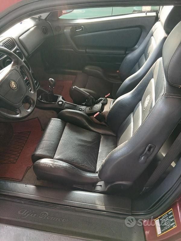 Usata Alfa Romeo GTV 201 CV (147 kW) 1997 Rosso Coupé