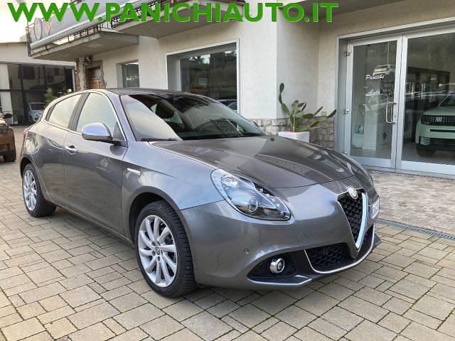 Usata Alfa Romeo Giulietta Executive 120 CV (88 kW) 2020 Grigio Utilitaria