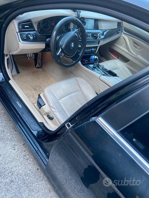 Usata BMW 525 204 CV (150 kW) 2010 Nero Berlina