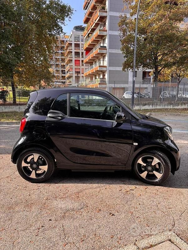 Usata Smart ForTwo Coupé 2021 Nero Utilitaria