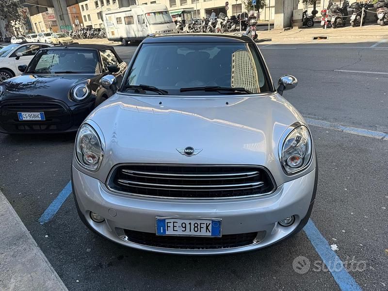 Usata Mini Cooper D Countryman Business 111 CV (81 kW) 2016 Grigio SUV