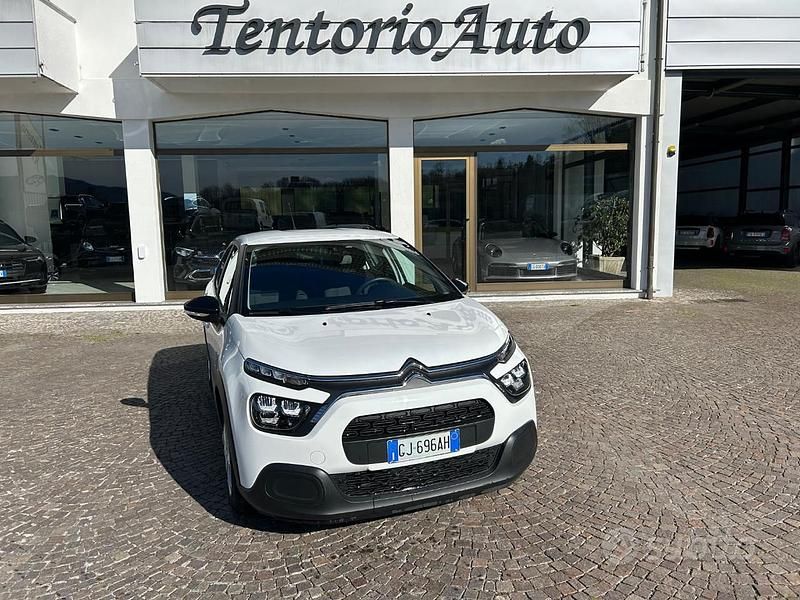 Usata Citroën C3 Feel 102 CV (75 kW) 2022 Bianco pastello Utilitaria