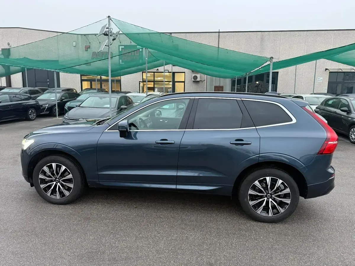 Usata Volvo XC60 Core 197 CV (144 kW) 2023 Blu SUV