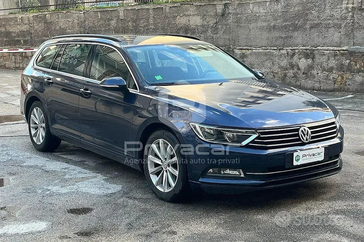 Usata VW Passat Business 150 CV (110 kW) 2016 Blu Station wagon