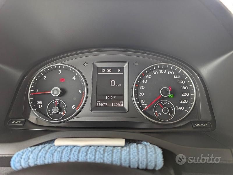 Usata VW Caddy Advance 102 CV (75 kW) 2019 Grigio Monovolume