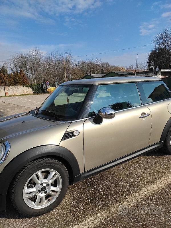 Begagnad Mini ONE 75 HK (55 kW) 2011 Halvkombi