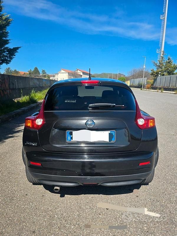 Usata Nissan Juke Tekna 117 CV (86 kW) 2011 Nero SUV