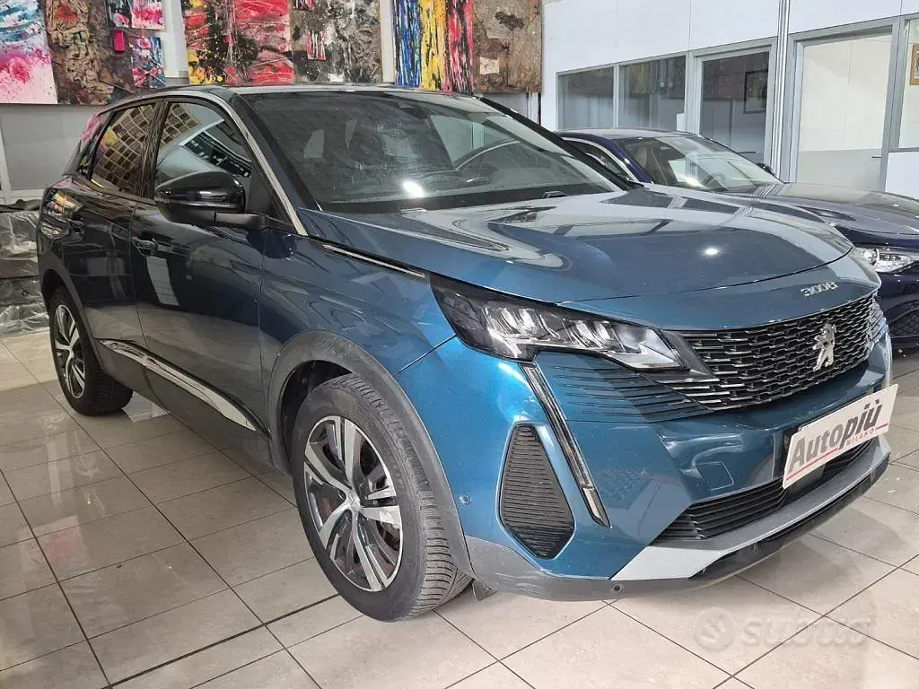Usata Peugeot 3008 Allure 131 CV (96 kW) 2023 Grigio SUV