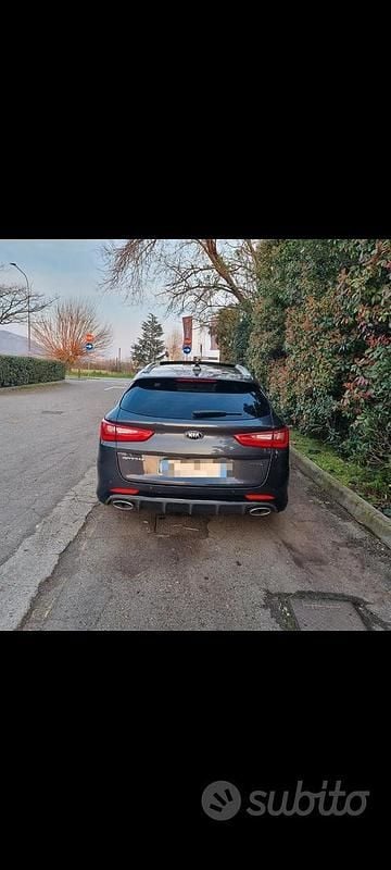 Usata Kia Optima 141 CV (103 kW) 2017 Grigio Station wagon