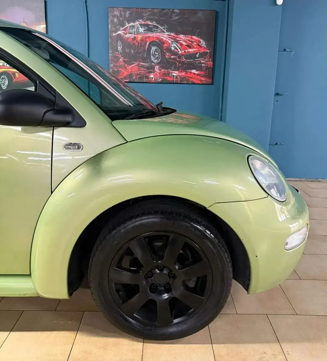 Usata VW New Beetle 101 CV (74 kW) 2001 Verde Utilitaria